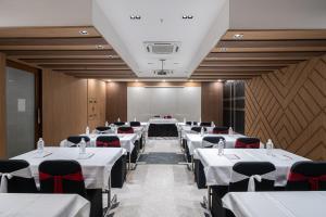Konferenční prostory v ubytování The Suncourt Hotel Yatri