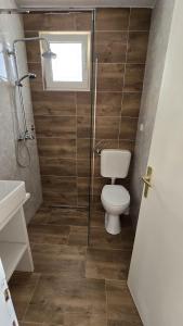 Et badeværelse på Apartment Relax Seline, na plaži-on the beach