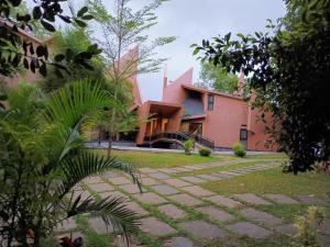 Κήπος έξω από το Green Haven Homestay