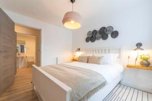 Ένα ή περισσότερα κρεβάτια σε δωμάτιο στο Tranquil Cotswolds Retreat- Stylish 1 Bed