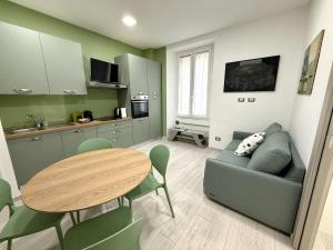 Η κουζίνα ή μικρή κουζίνα στο 5 minuti Duomo - Metro M4 Argonne - Linate Airport +13 φωτογραφίες