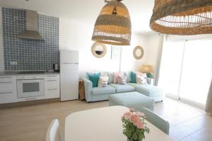 Część wypoczynkowa w obiekcie Livingtarifa Apartamento Paradise
