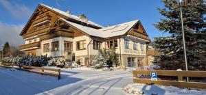 Hotel Alpejski v zime