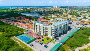 Nespecifikovaný výhled na destinaci Palm-Eagle Beach nebo výhled na město při pohledu z apartmánu