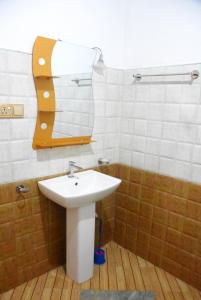 Bagno di Tunnel Side Hotel Ramboda