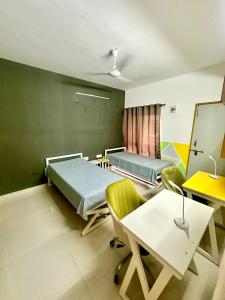 Ένα ή περισσότερα κρεβάτια σε δωμάτιο στο Cozy-CoLiving