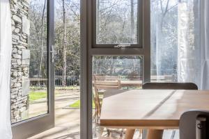 Billede fra billedgalleriet på Comfortable 2BR in Backbarrow with Parking i Backbarrow