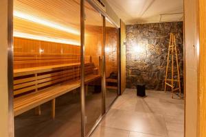 Un baño de Las Hayas Ushuaia Resort