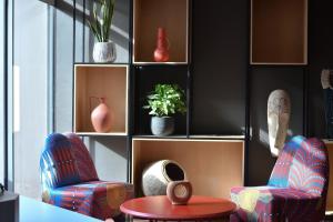 Ibis Styles Abidjan Plateau的休息区