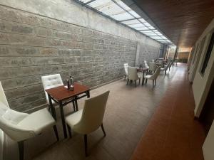 Istumisnurk majutusasutuses MSD Steakhouse and Resort