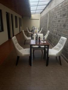 Istumisnurk majutusasutuses MSD Steakhouse and Resort