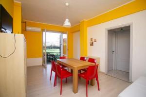 Gallery image of Marcelli, quadrilocale con giardino a 100mt dal mare - M088 in Marcelli