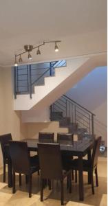 Ruang duduk di DUPLEX COMPLETO 8 CAMAS La POBLA LLARGA +10 gambar