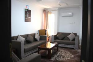 Posezení v ubytování HOTEL NAKHIL