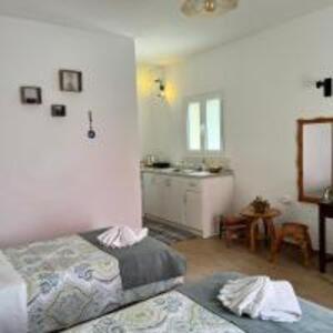Gallery image of Poseidon beach Apartments in Paleokastritsa