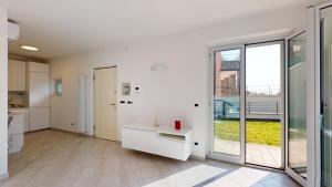 Et badeværelse på RivieraRent Charming Villa Alassio with pool and garden + 39 billeder