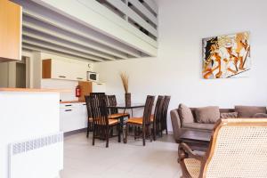Dapur atau dapur kecil di Villa tout confort au coeur d'une base nautique