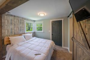 Postel nebo postele na pokoji v ubytování Oberlin Getaway + 13 fotografií