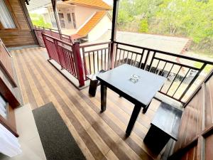 Balkón nebo terasa v ubytování Panji Hill Residence