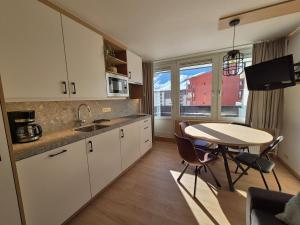 Nhà bếp/bếp nhỏ tại PLA 2 07 - Beautiful apt 4pers - Val Claret-Tignes- with garage