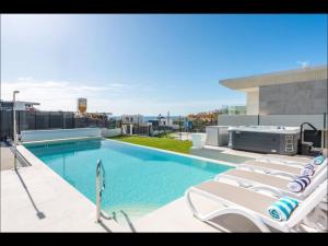 Πισίνα στο ή κοντά στο Villa Olivia