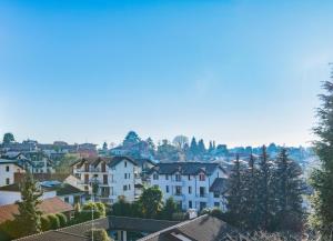 Nespecifikovaný výhled na destinaci Gallarate nebo výhled na město při pohledu z apartmánu