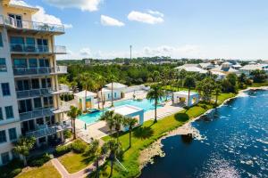 Πισίνα στο ή κοντά στο Carillon Sunset 101