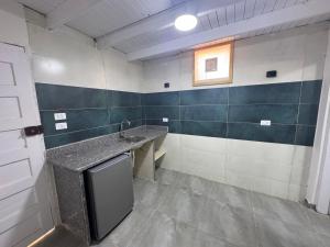 Koupelna v ubytování Cozy Camel Studios + 39 fotografií