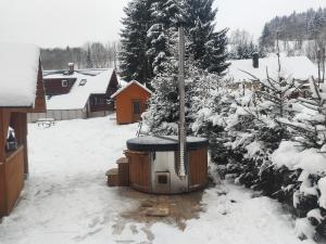 Chata 70 Dřevěnka Prkenný Důl, Žacléř, Krkonoše v zime