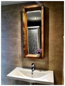 A bathroom at Casas Apartamentos Gracia
