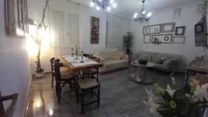 Posedenie v ubytovaní EL RINCÓN DE CHAVELY