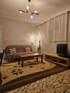 TV a/nebo společenská místnost v ubytování Cleo's Home