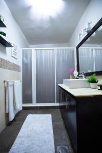 Φωτογραφία από το άλμπουμ του Luxury Retreat Near the Sea Prime Location στην Αλεξάνδρεια