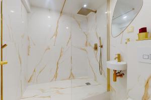 Koupelna v ubytování Suite romantique avec jacuzzi