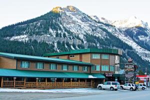 Gallery image of Soda Butte Lodge in Cooke City