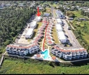 Kolam renang di atau dekat dengan Damaka 6 Guest BeachFront Pool Apt at Isabela, PR