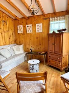 Posezení v ubytování Casa familiar entre Lican Ray y Conaripe con acceso directo al lago Calafquen