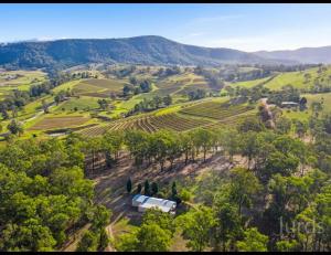 Gallery image of Vineyard Retreat entire home in Mount View