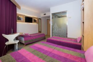 Gallery image of Hotel Espace Cite in Carcassonne