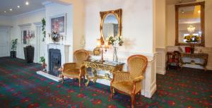 Un lugar para sentarse en The Clonakilty Hotel