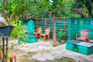 Garður fyrir utan The Sigiriya Rock Hostel