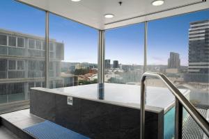 Kép CBD 2BR Apt - Walkable szállásáról Adelaide-ben a galériában
