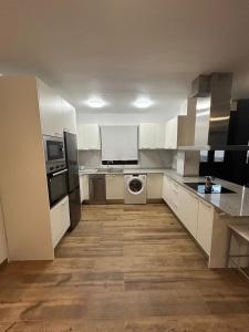 Dapur atau dapur kecil di El Faro Suite Arinaga