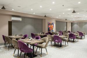 Posezení v ubytování Hotel Sunstar Grand