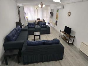 Ruang duduk di Villa Taskoparan