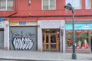 Supermarket nebo jiné obchody v  apartmánu nebo okolí