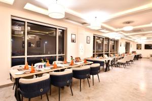Restaurant o iba pang lugar na makakainan sa Click Collection Grand Gateway Varanasi