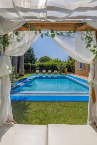 The swimming pool at or close to Luxury Mansion Rhodes