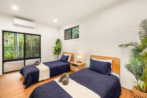 Легло или легла в стая в Seednest A-frame Treehouse Forest View&Game Room