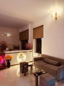 Posezení v ubytování Hiếu Sang 68 Hostel & Villas Seaview Bến tàu Rạch Giá Harbor City